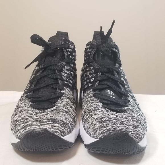 Nike Lebron XVII 17 BQ5594-002 - Picture 3 of 9